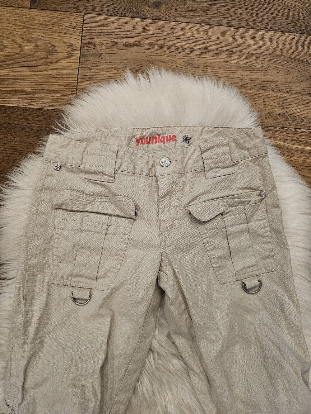 Vintage Low Rise Beige Cargo Jogger Pants With Ruched Hem - Picture 2 of 8